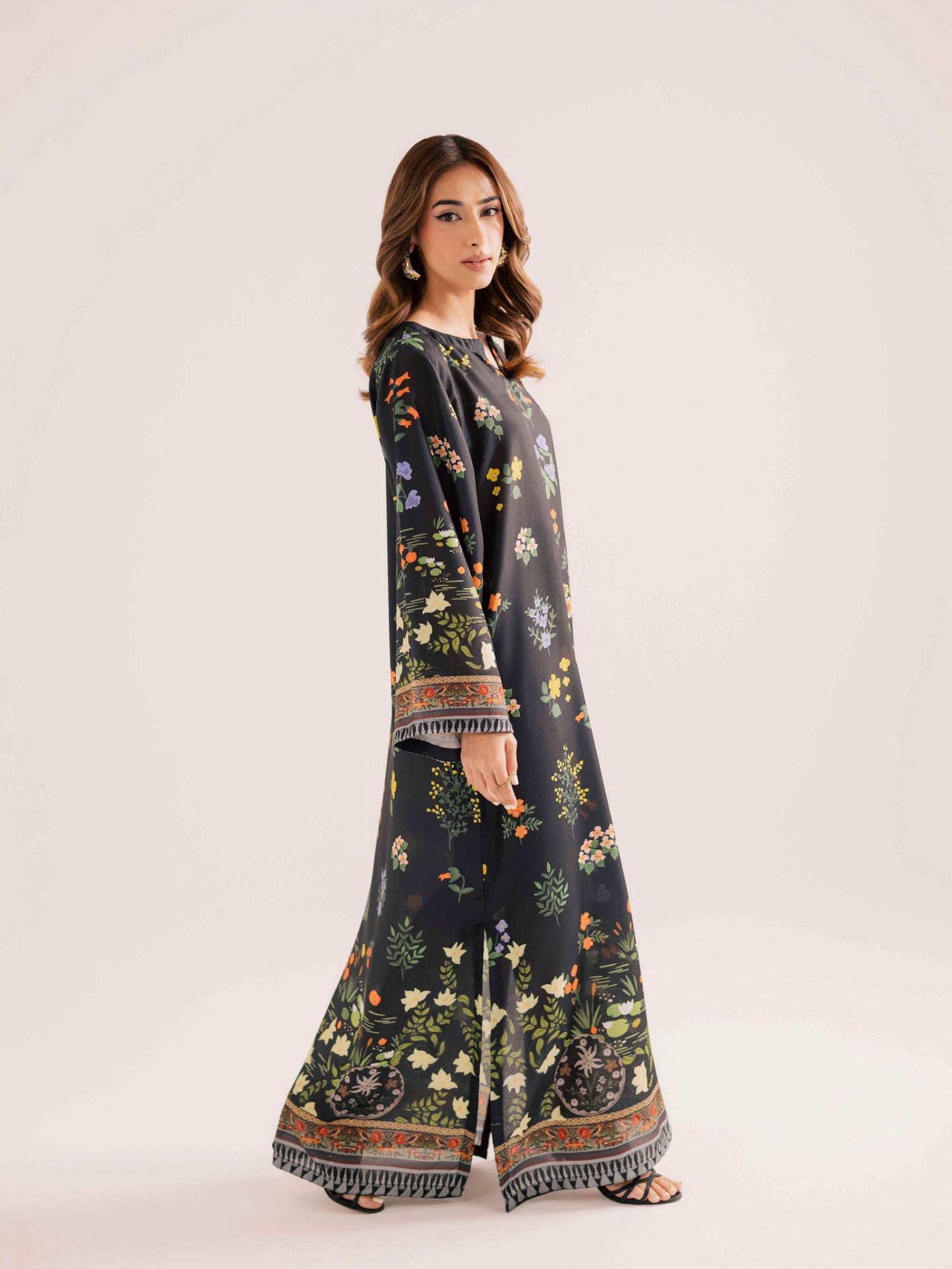 Black Bloom Kaftan