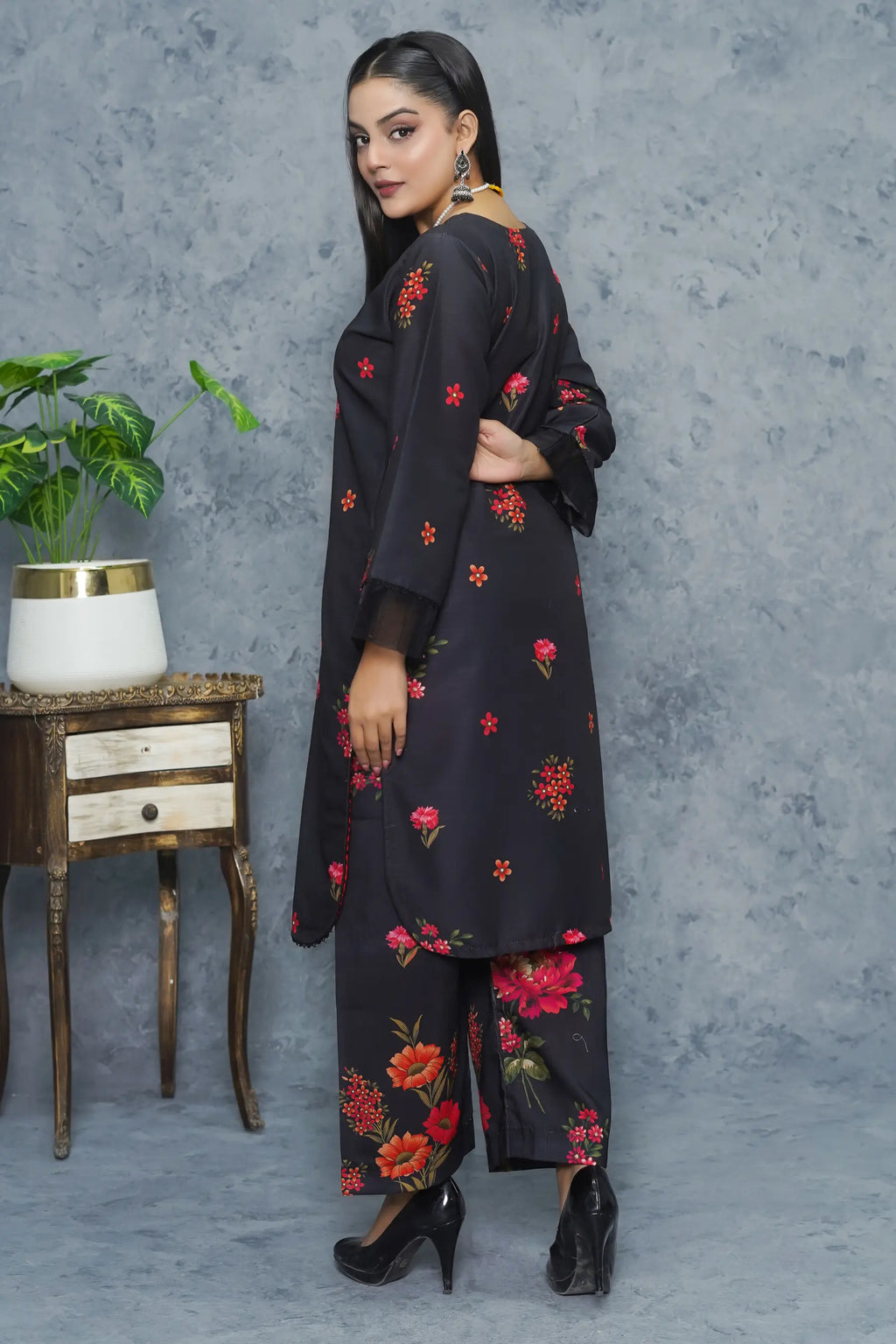 Motifz 2Piece Doria Suit