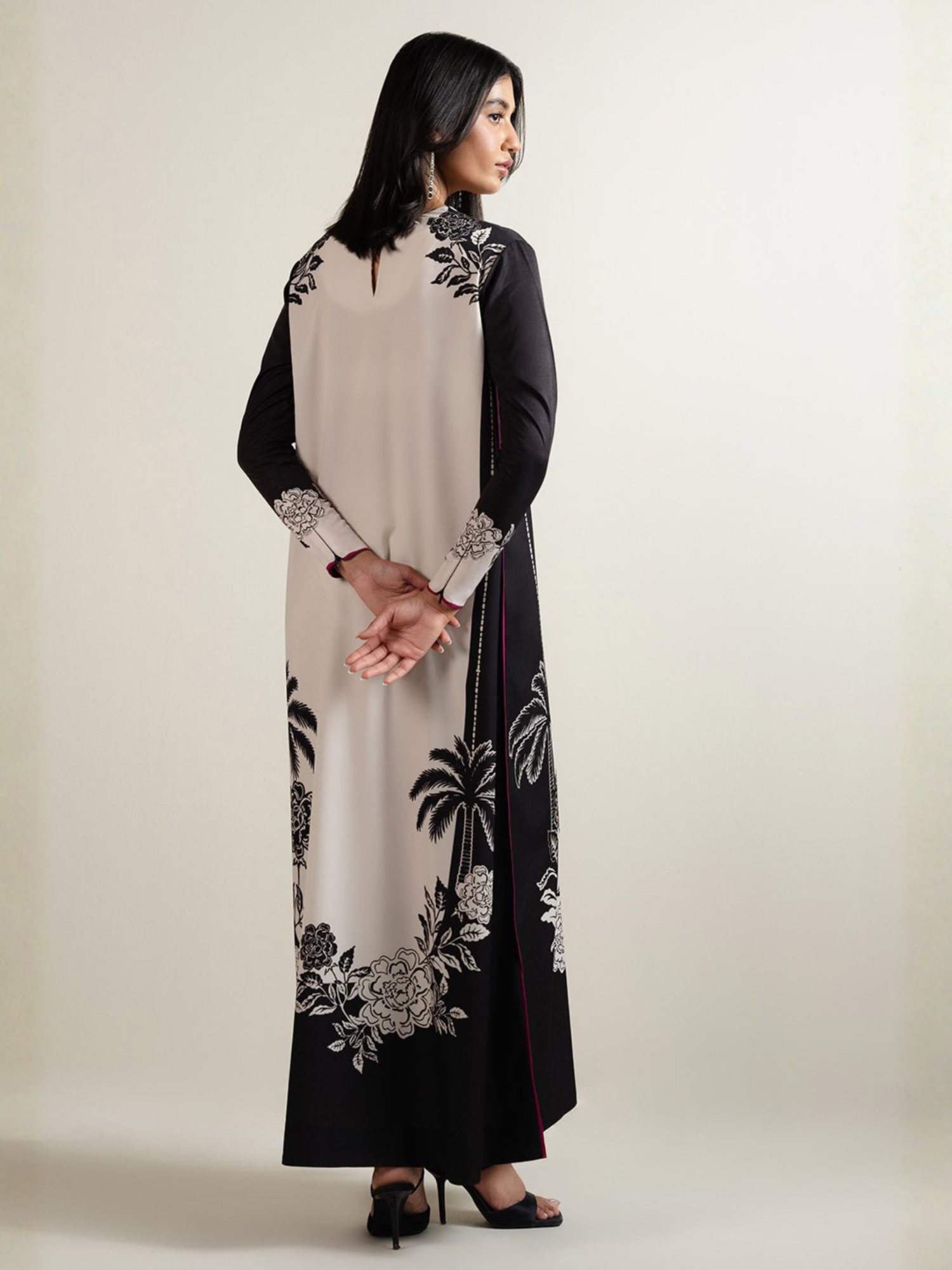 Arqai Summer Kaftan